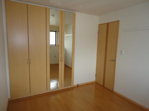 内装他(洋室（5.6帖）)