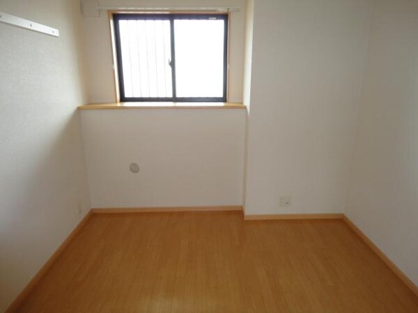 内装他(洋室（5.6帖）)