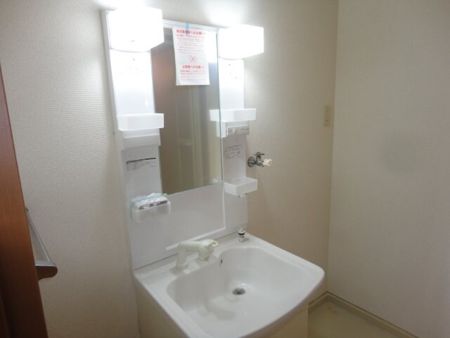 物件内観写真15　(洗髪洗面化粧台)