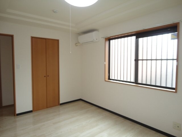 物件内観写真24　(洋室（7.0帖）)