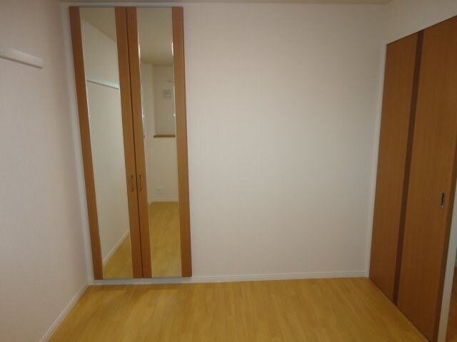 物件内観写真18　(洋室)