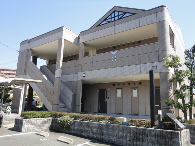 物件外観写真1　(外観写真（昼）)