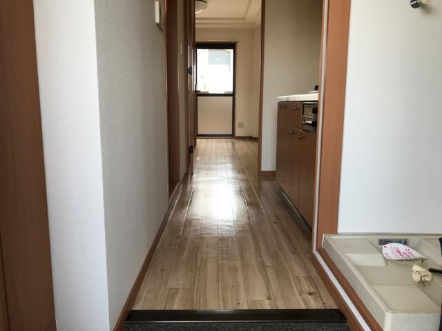 物件内観写真27　(廊下)