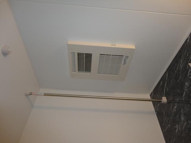 物件内観写真23　(浴室乾燥機)