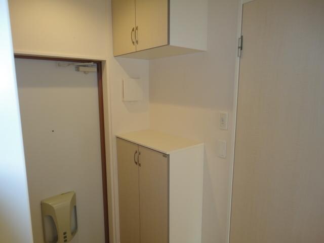 物件内観写真27　(下駄箱)