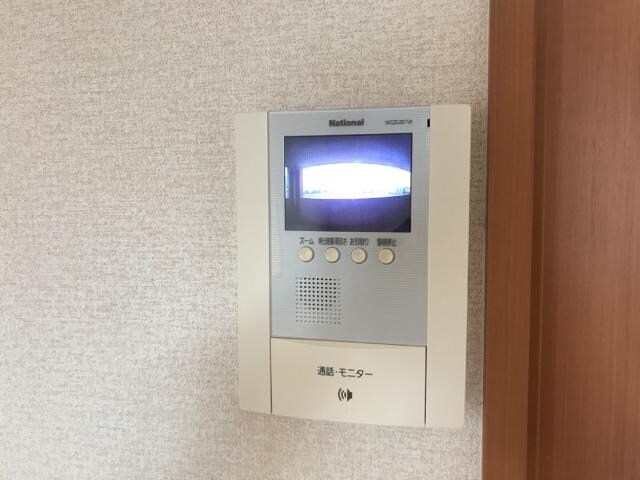 物件内観写真17　(カメラ付インターホン)