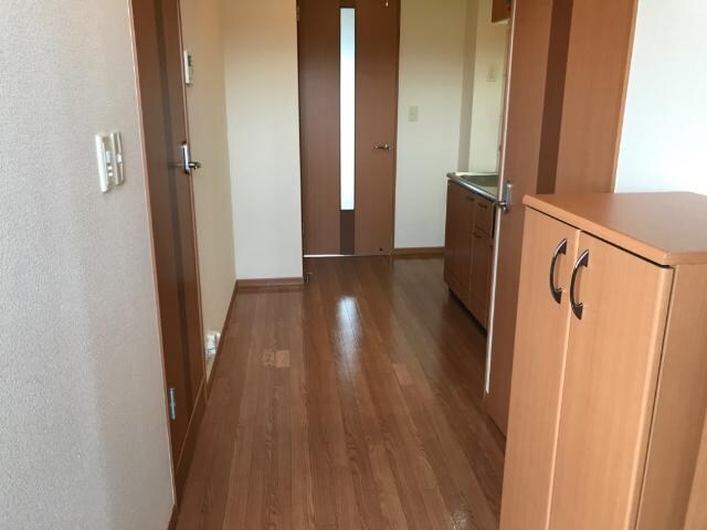 物件内観写真25　(廊下)