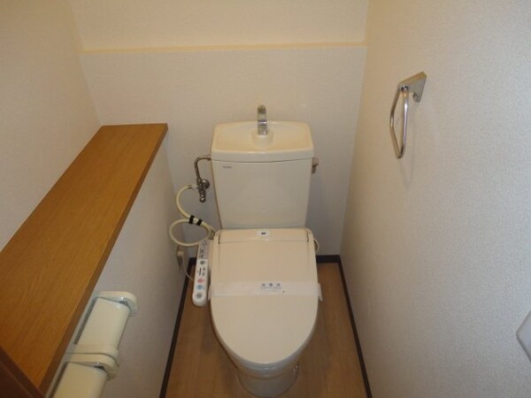 トイレ(シャワー付トイレ)