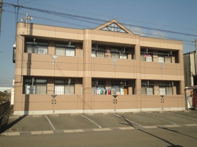 物件外観写真2　(外観写真（昼）)