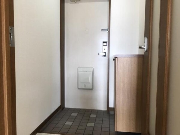 玄関(玄関)