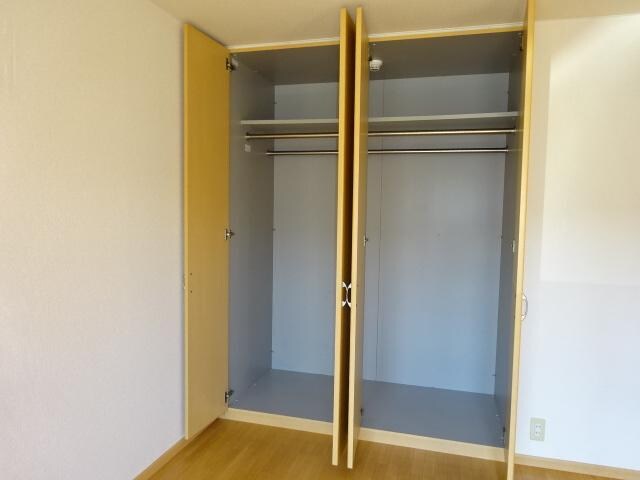 物件内観写真22　(クローゼット(6.1帖洋室))