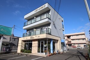 ドミール末広Ⅱ外観写真