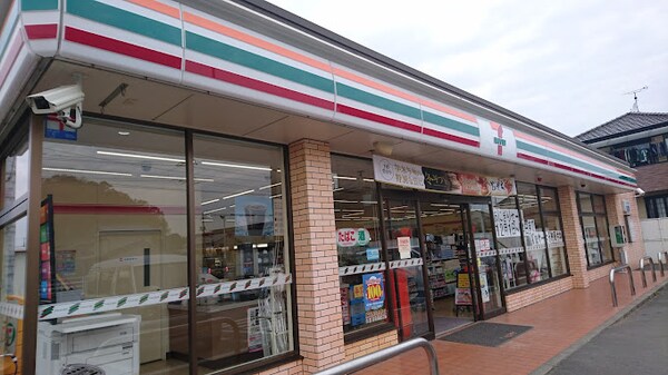 周辺環境(セブンイレブン 福山下加茂店 742m)