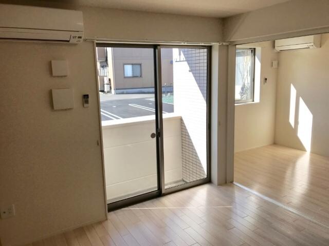 物件内観写真13　(洋室)