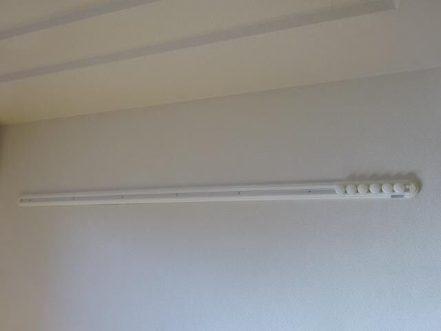 物件内観写真21　(ハンガー掛け)