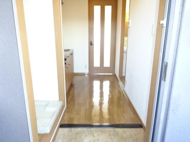 物件内観写真26　(玄関)