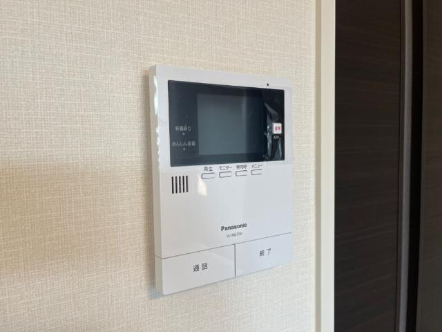 物件内観写真17　(カメラ付インターホン)