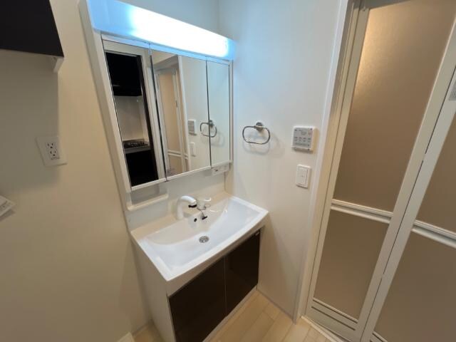 物件内観写真23　(洗髪洗面化粧台)