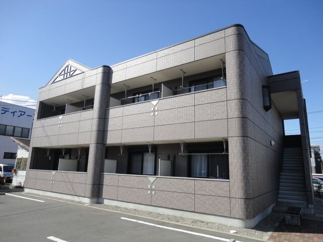 物件外観写真1　(外観写真（昼）)