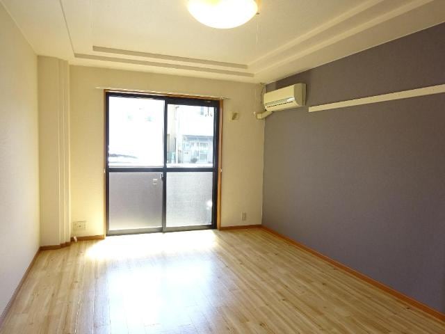 物件内観写真9　(洋室)