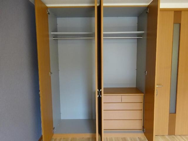 物件内観写真12　(クローゼット)