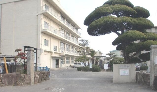 物件外観写真7　(津之郷小学校まで1000m)