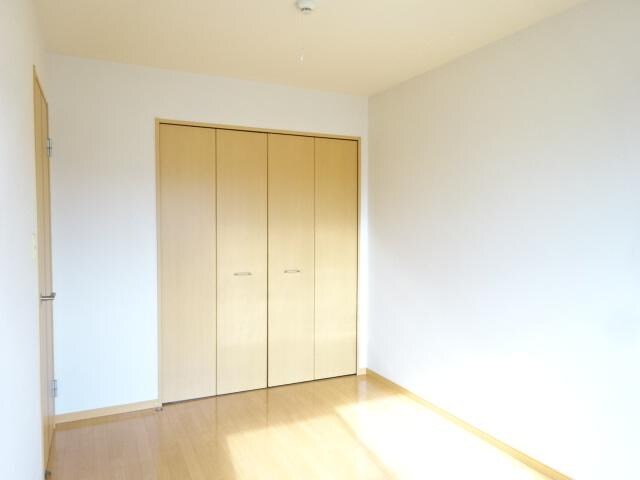 物件内観写真13　(洋室)