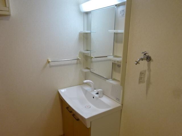 物件内観写真15　(洗髪洗面化粧台)