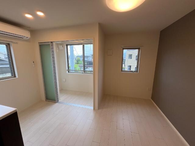 物件内観写真9　(リビング（イメージ）)