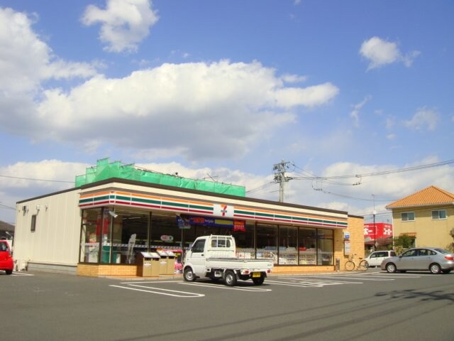物件外観写真5　(セブンイレブン福山引野北4丁目店まで768ｍ)