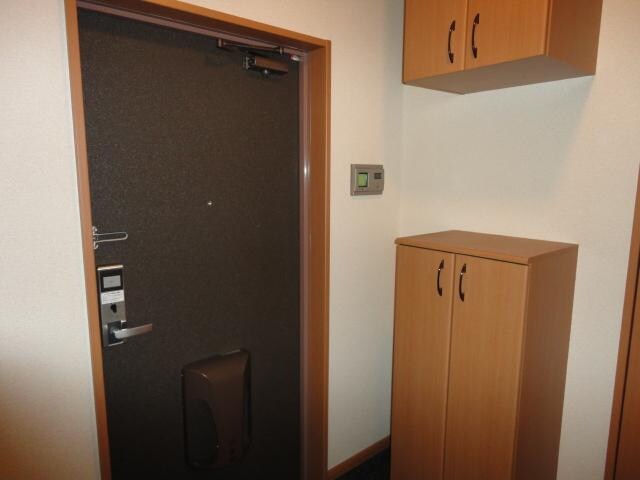 物件内観写真15　(下駄箱)