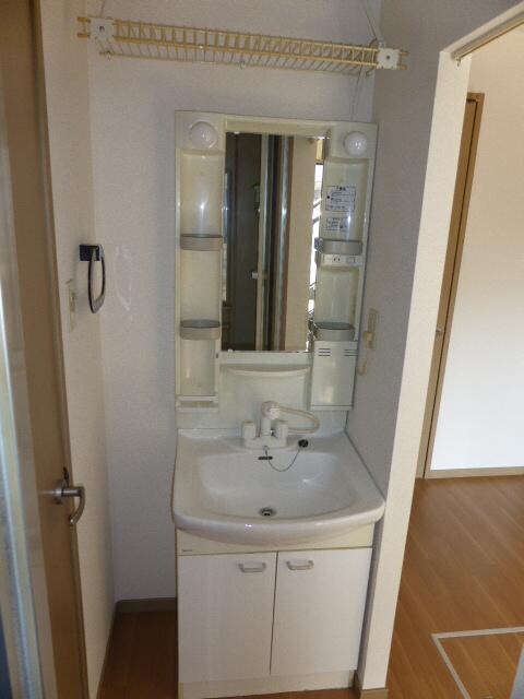 物件内観写真6　(洗面所)