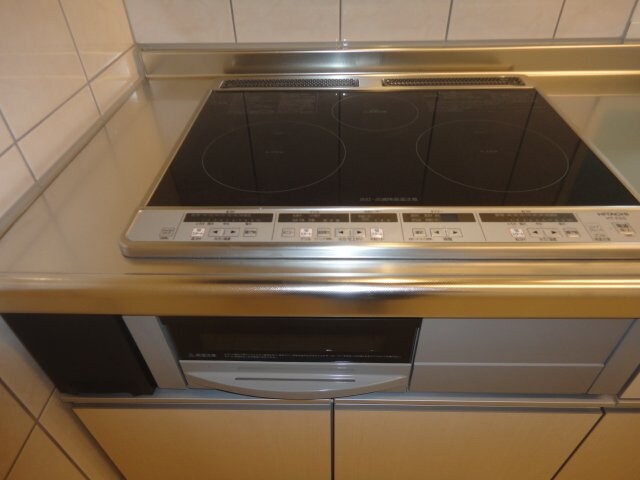 物件内観写真10　(3口IHコンログリル付)