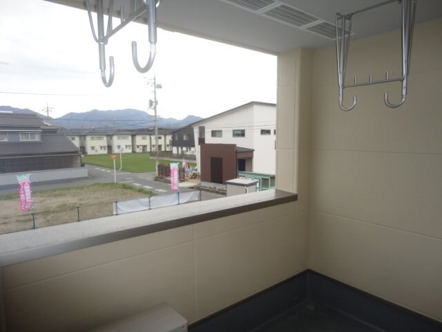 物件内観写真28　(ベランダ)