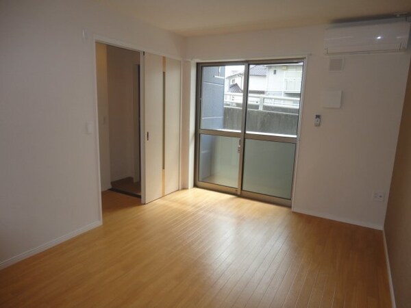 内装他(LDK（12.6帖）)