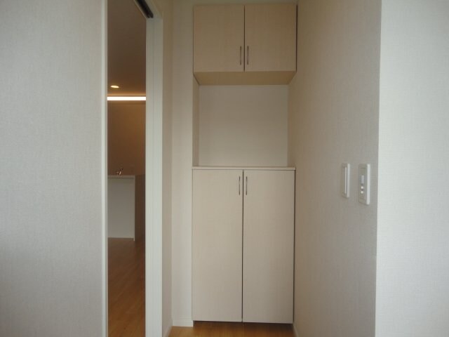 物件内観写真19　(玄関)