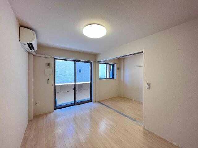 物件内観写真18　(リビング)