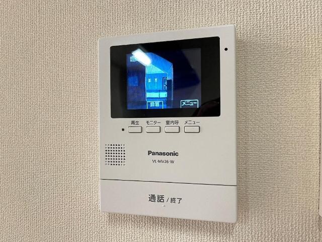 物件内観写真19　(カメラ付インターホン)