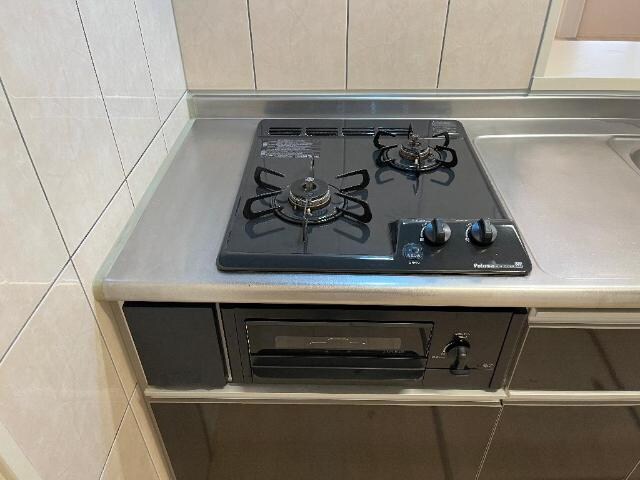 物件内観写真24　(二口コンロ(グリル付))