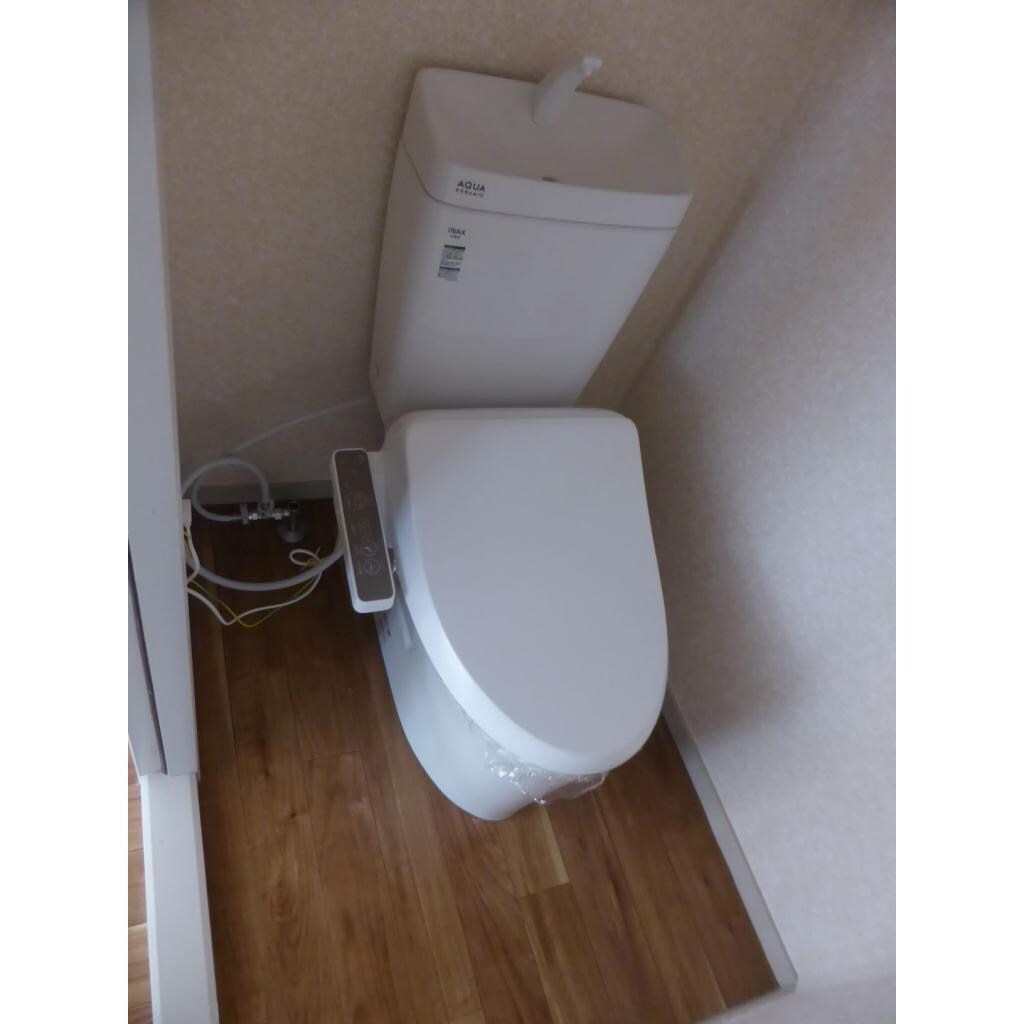 物件内観写真3　(トイレ)