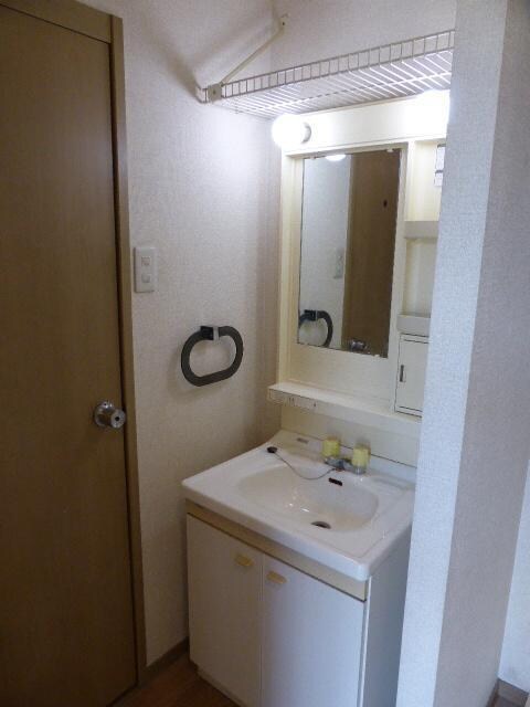 物件内観写真4　(洗面所)
