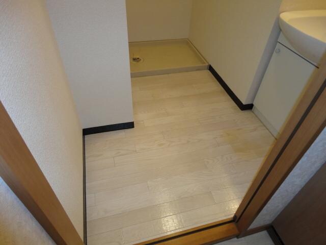 物件内観写真24　(脱衣所)