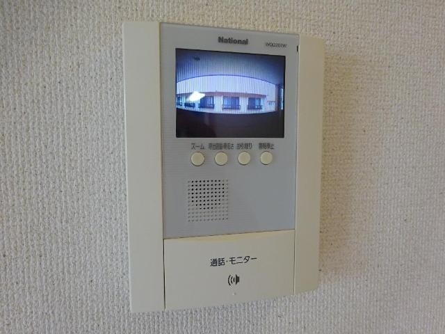 物件内観写真13　(カメラ付インターホン)