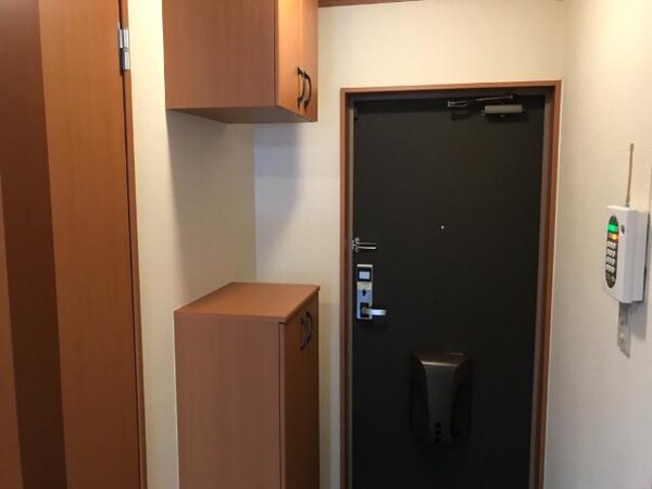 玄関(下駄箱)