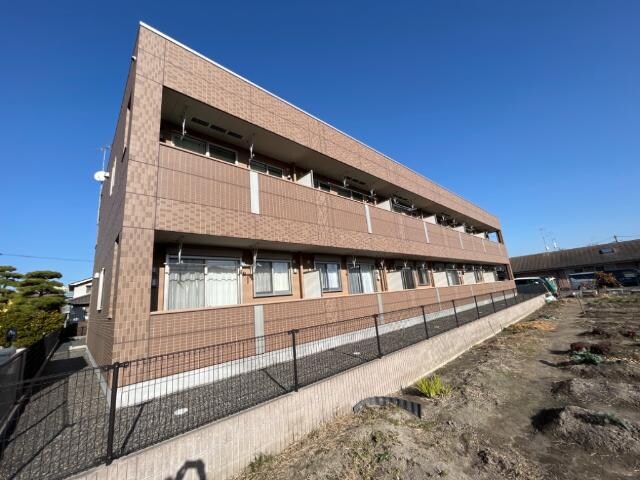 物件外観写真1　(外観写真（昼）)