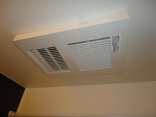 物件内観写真21　(浴室乾燥機)