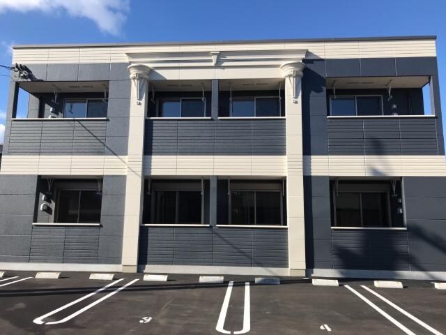 物件外観写真2　(外観写真（昼）)