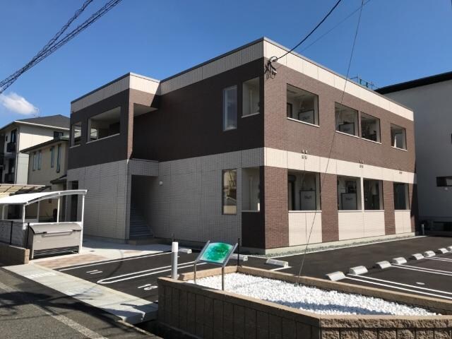 物件外観写真2　(外観写真（昼）)