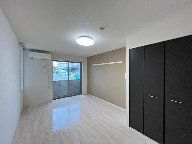 物件内観写真9　(洋室)