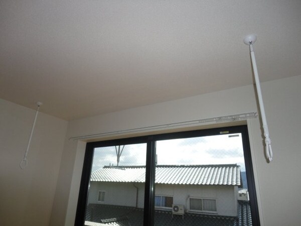 建物設備(室内物干し)